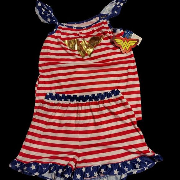 Wonder Woman Other - Wonder Woman Girl's Two-Piece PJ's Size L (10/12)